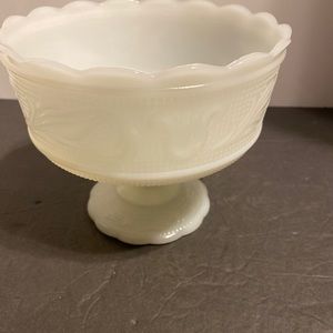 VTG E. O. Brody Co M6000 milk glass vase dish bowl footed Cleveland U.S.A.